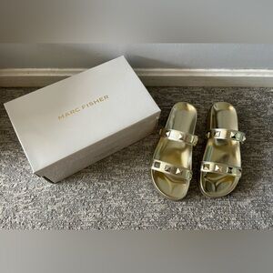 New Marc Jacobs gold stuffs sandals size 8.5